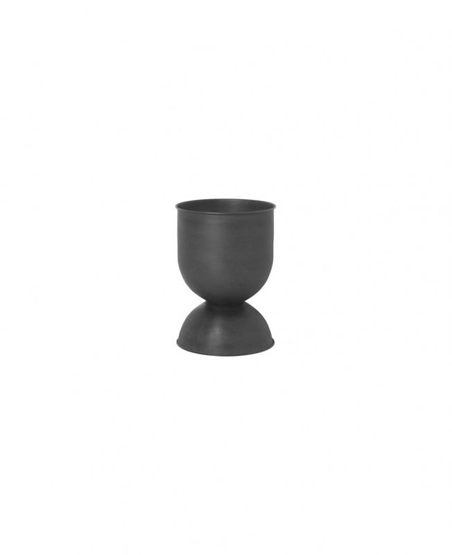 Ferm Living Hourglass Pot, small H 42,5 cm Ø 31 cm Black Svart