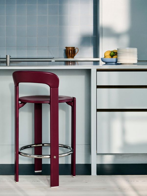 Hay Rey Bar stool Low H65 Grape Red water-based lacquered beech, Rød Barstol Barkrakk