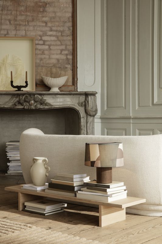 Ferm Living Kona Display Table - Natural oak Eik Stuebord salongbord