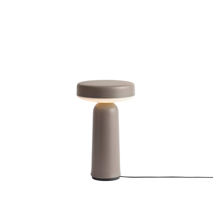  Muuto Ease Portable Lamp Taupe lampe utendørs