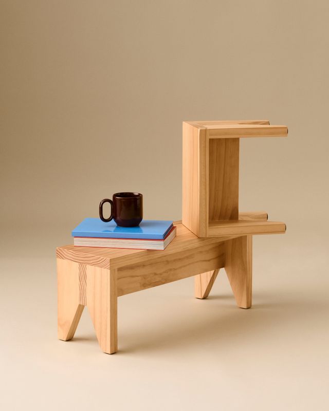 HAY Manolito Stool Long Natural L 60 cm, furu stol, krakk, sidebord, trinn