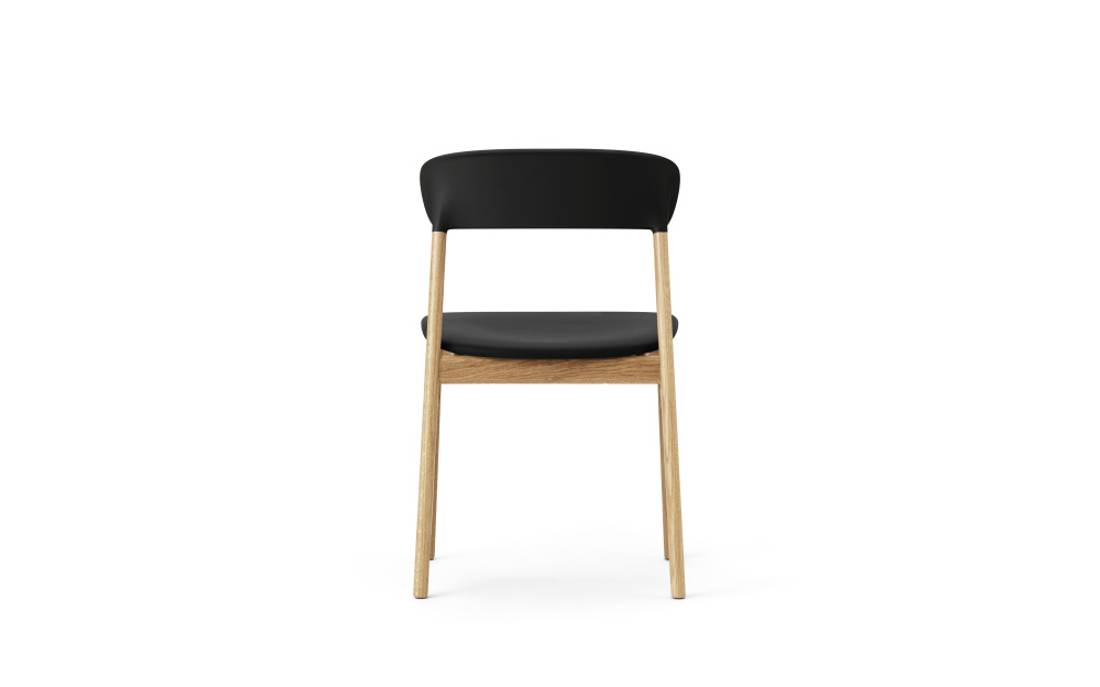 Normann Copenhagen Herit Chair, Polstret leather Black Oak Stol